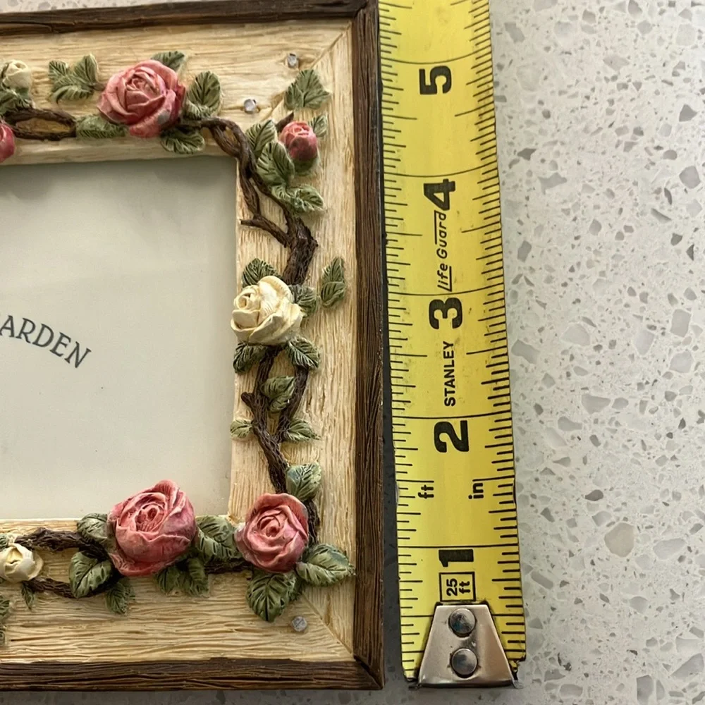 Resin Cottage Floral Ornate Rose Garden Frame NEW FIGI GRAPHICS SAN‎ DIEGO